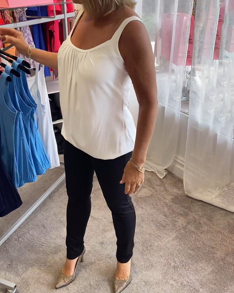 Casual Sleeveless Top with Pleat
