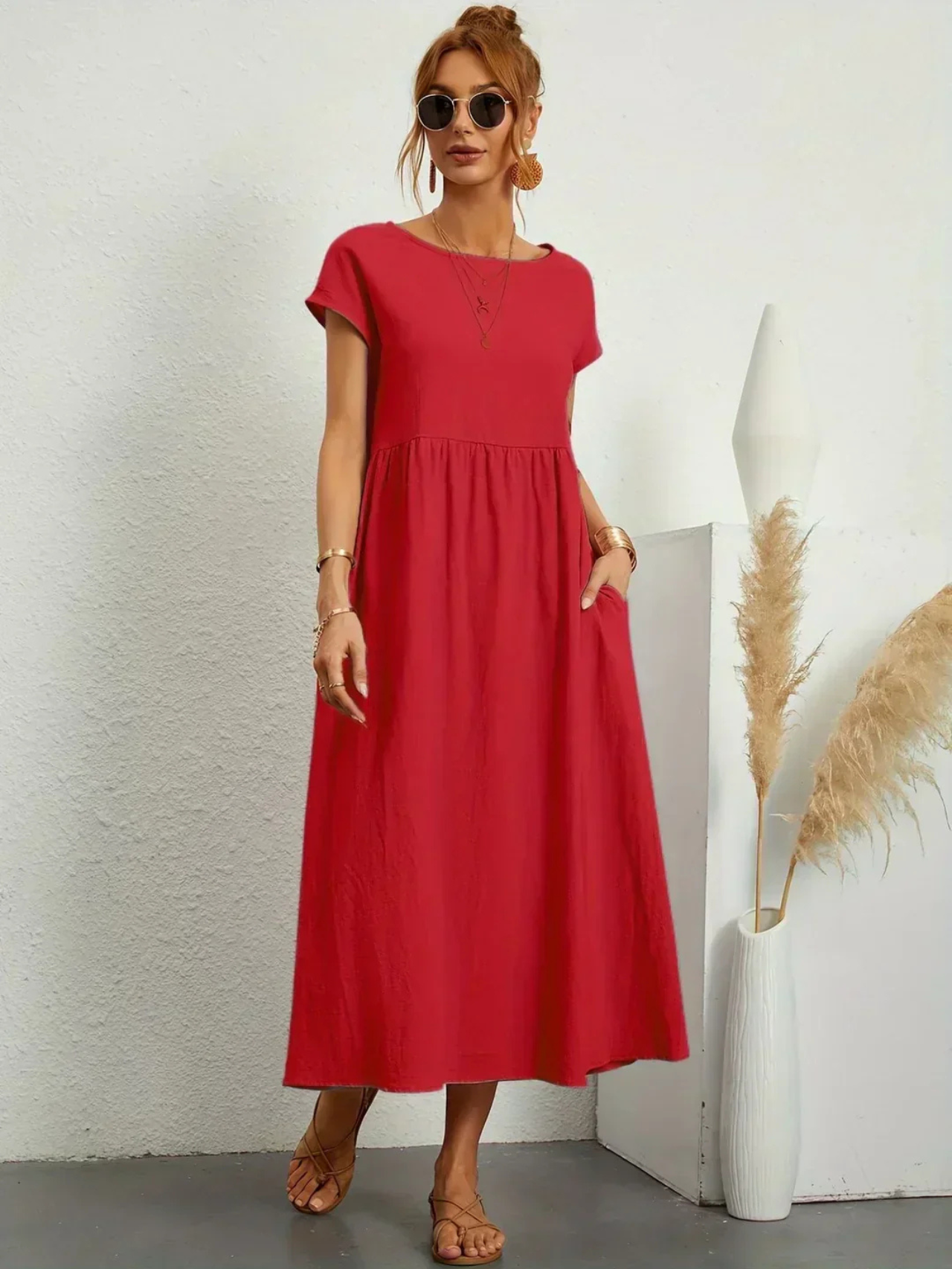 Marianne™ | Elegant round neck dress