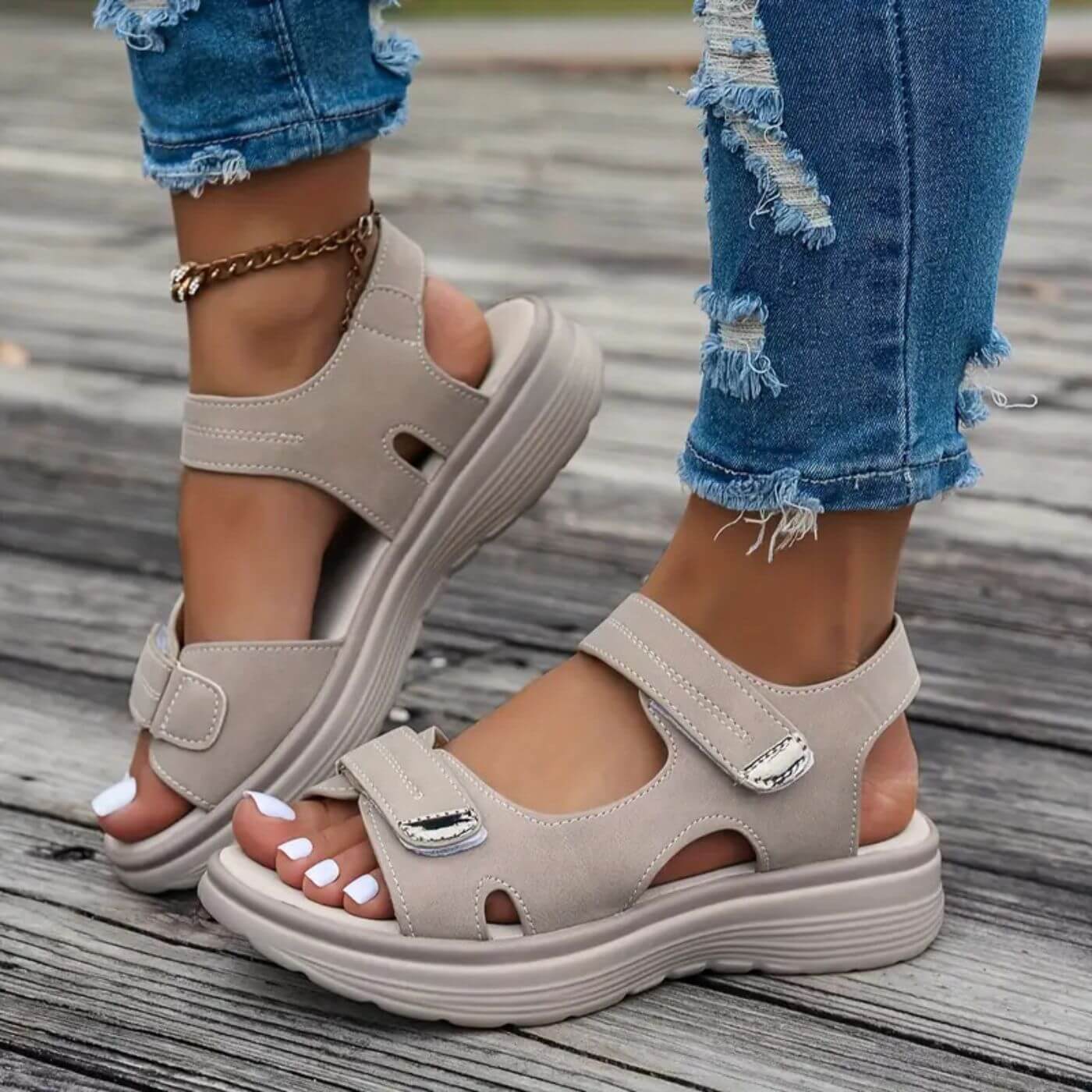Rita™ | Comfortabele sandalen met sleehak en enkelbandje