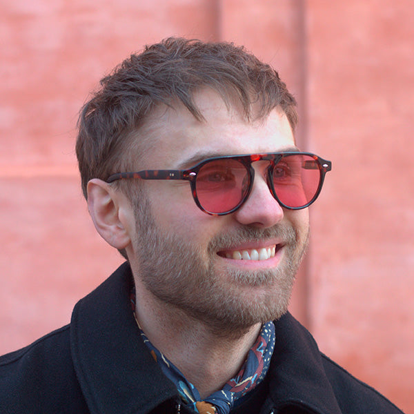 Milano Brown Turtle Red Lens Solbrille - CLASSIC