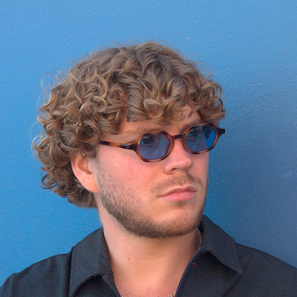 Millisimo Caramel Turtle Blue Lens Solbrille - CLASSIC