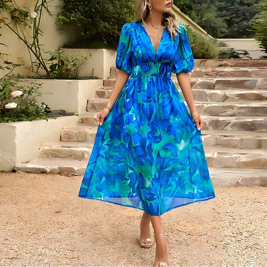 Chantal™ | Charming dress with a V-neck