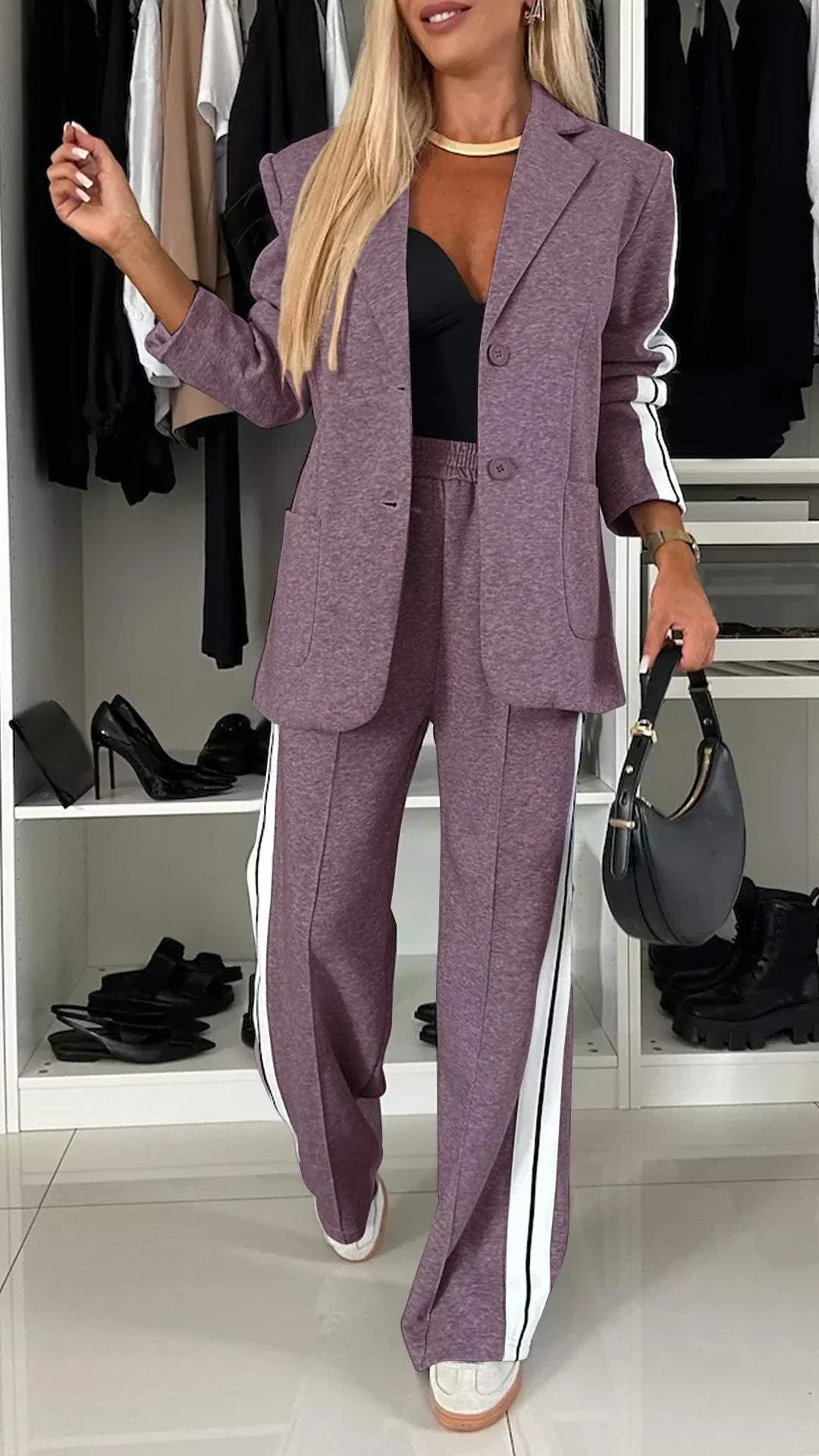 Alexis® – Sports suit with elegant lines