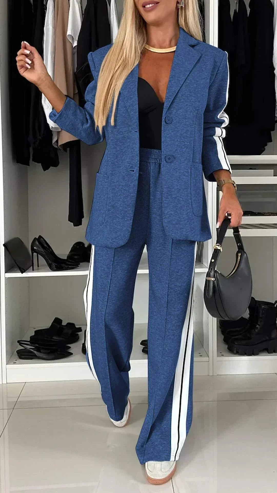 Alexis® – Sports suit with elegant lines