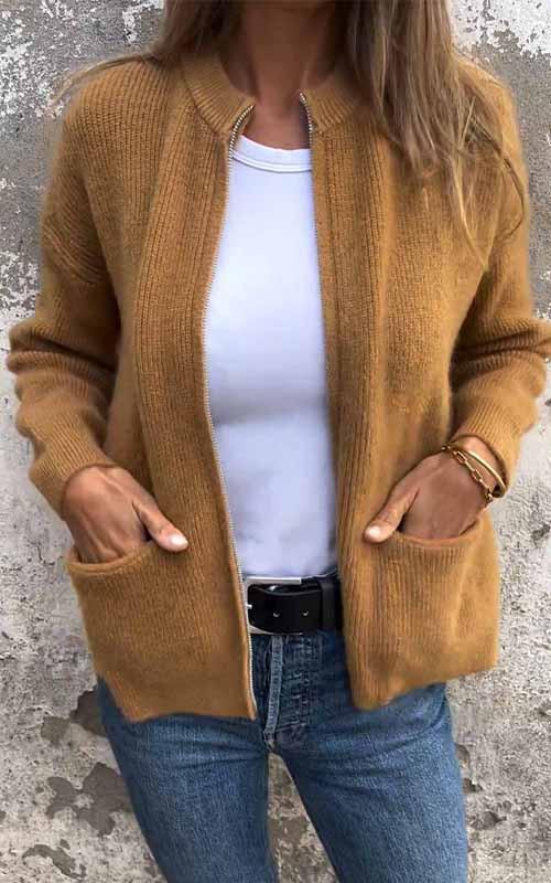 Regina - Cozy Zip Sweater