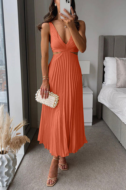Verity | Elegant Pleated Maxi Dress
