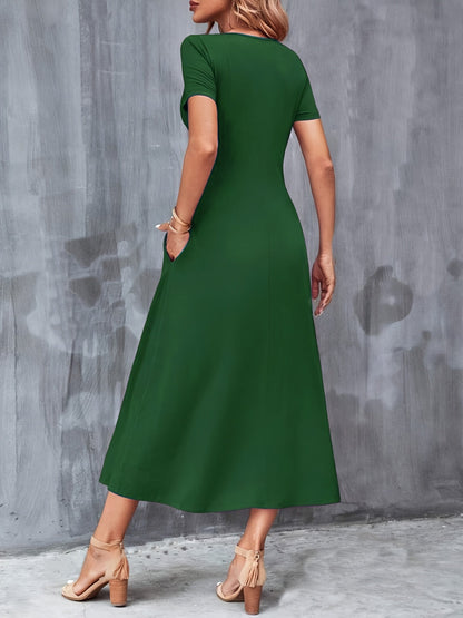 Brandy | Simple V-Neck Pocket Dress 