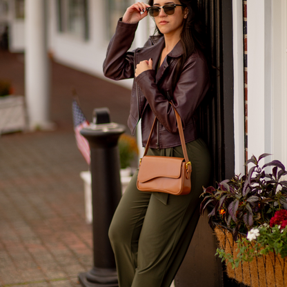 Erica | Curved Leather Shoulder Bag