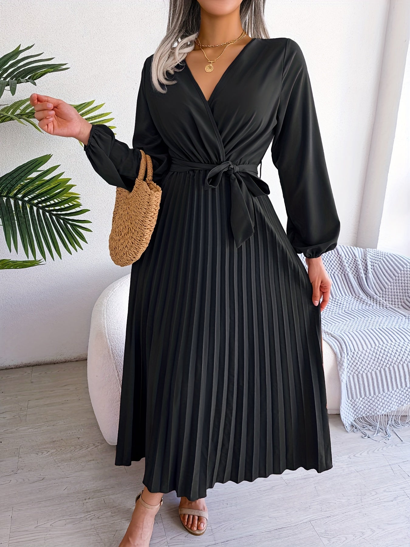 Bianca | Lunaria Elegant Pleated Dress 
