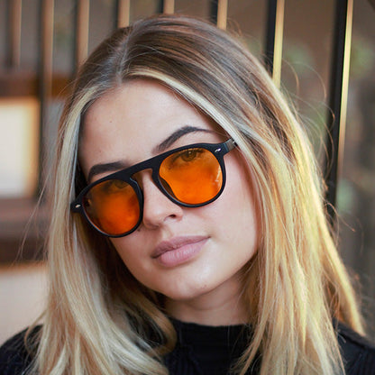 Milano Matt Black Orange Lens Solbrille - CLASSIC | WOMEN