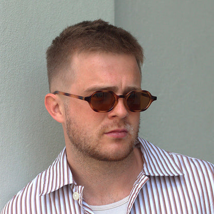 Millisimo Caramel Turtle Brown Lens Solbrille - CLASSIC