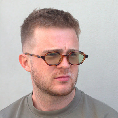 Millisimo Caramel Turtle Green Lens Solbrille - CLASSIC