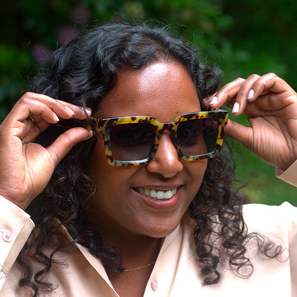 Nola Brown Turtle Solbrille - PREMIUM | WOMEN