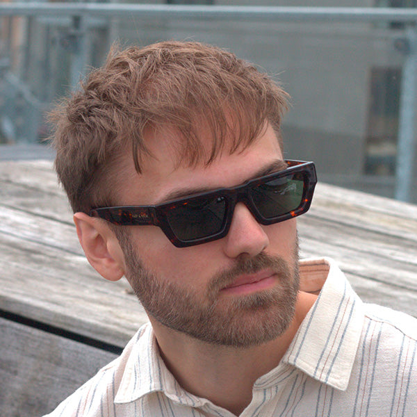 Novara Brown Turtle Solbrille - PREMIUM | MEN