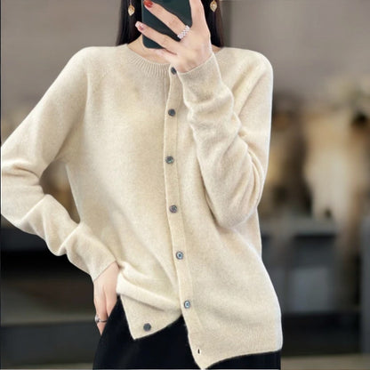 Annika™ - Soft and elegant wool cardigan