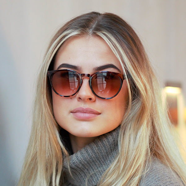 Torino Brown Turtle Solbrille - CLASSIC | WOMEN