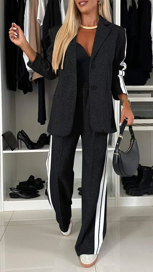 Alexis® – Sports suit with elegant lines