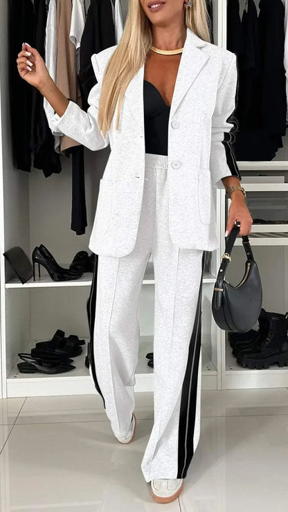 Alexis® – Sports suit with elegant lines