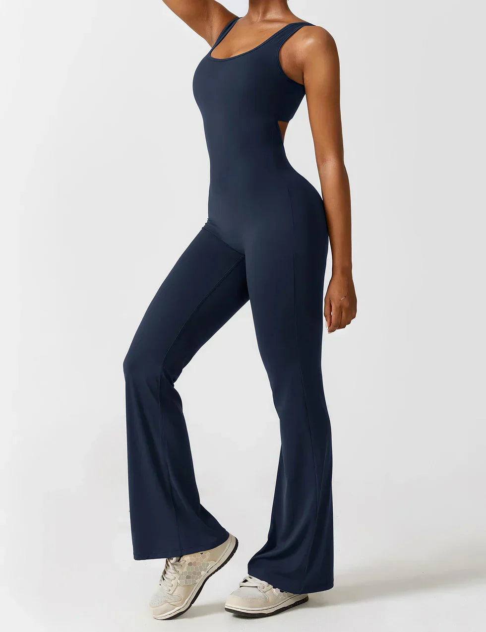 Elena - Flared V-Back Jumpsuit (1+1 GRATIS)
