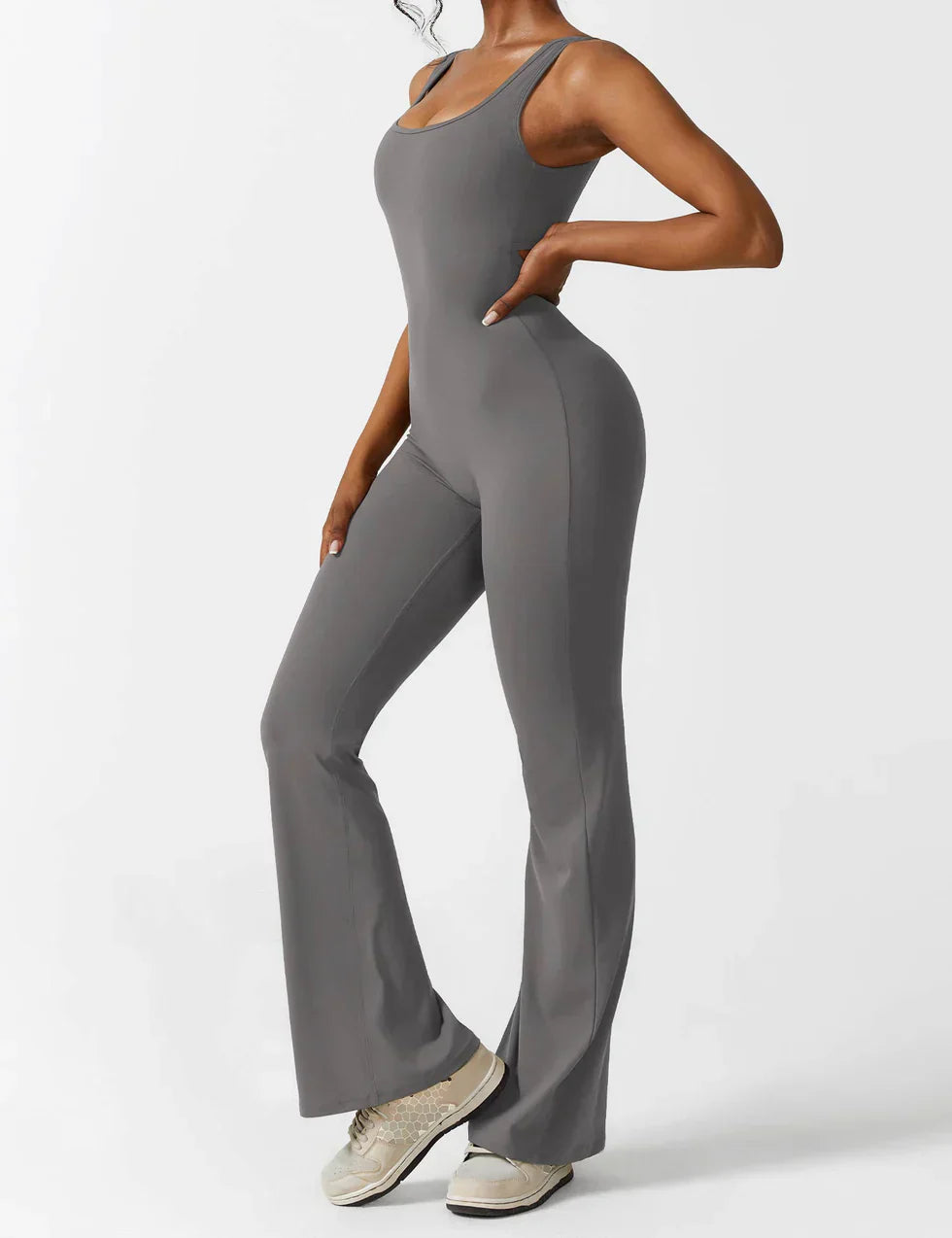 Elena - Flared V-Back Jumpsuit (1+1 GRATIS)