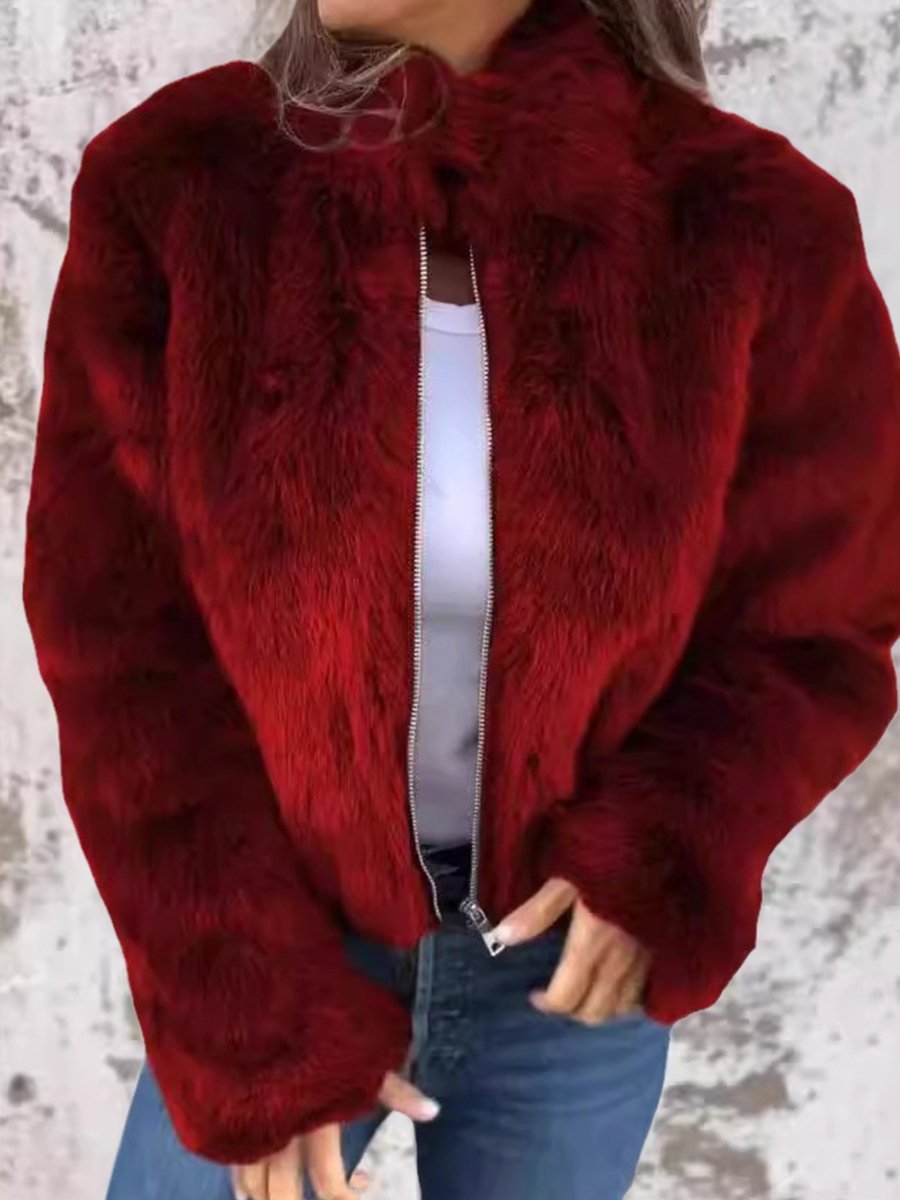 Fur coat with zipper 