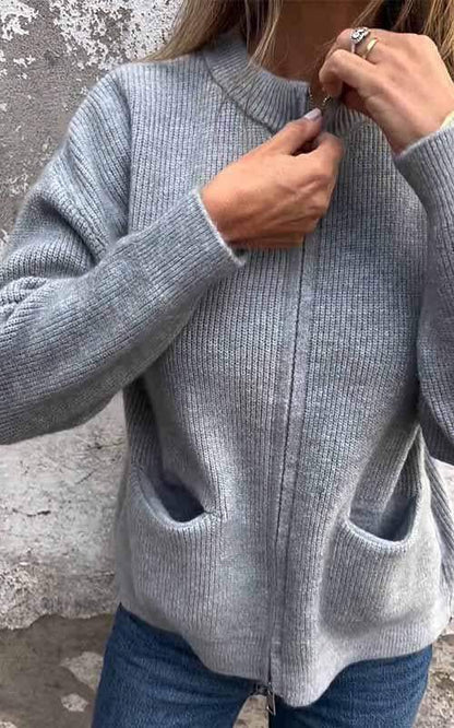 Regina - Cozy Zip Sweater